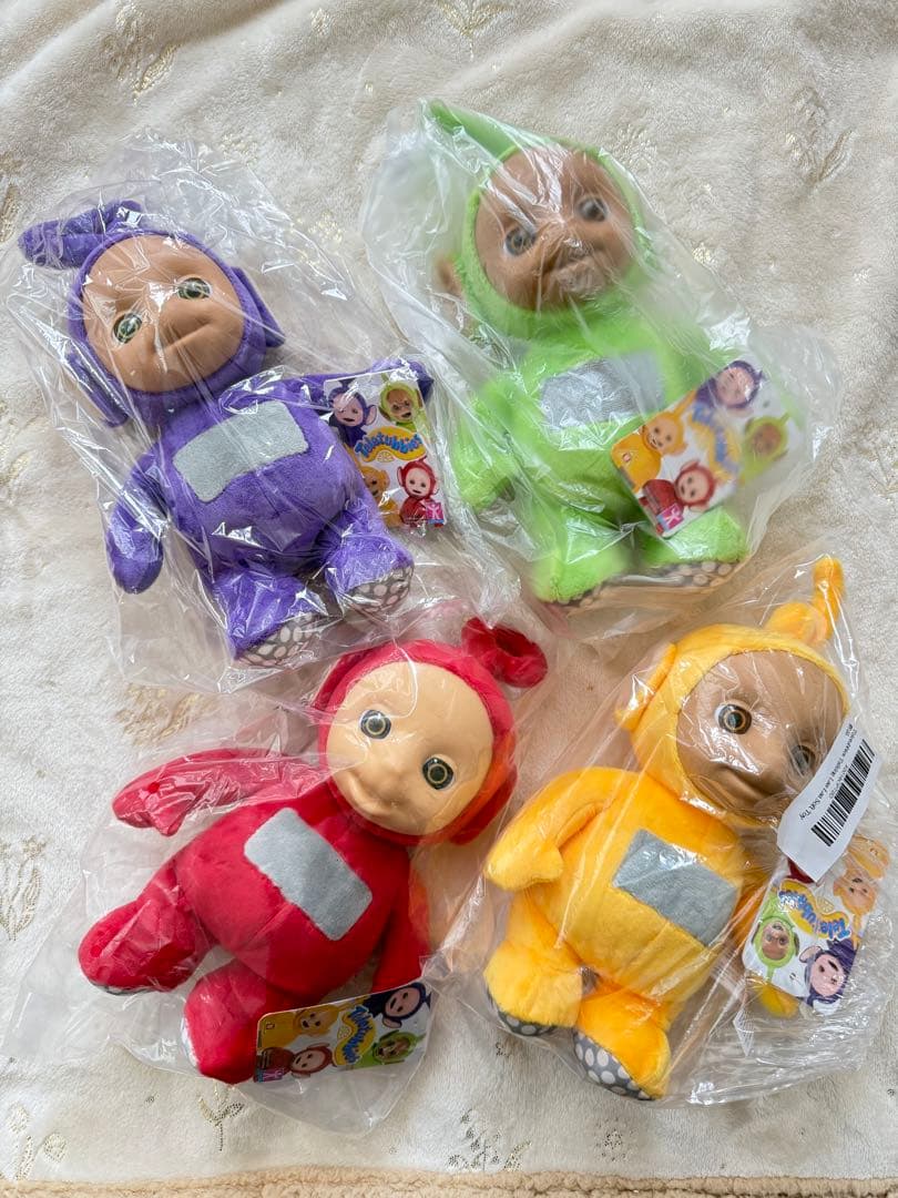 新品 海外品♡おしゃべりテレタビーズ♡ぬいぐるみ４体 値下げ中‼️✨️テレタビーズ ぬいぐるみセット 4体 - メルカリ